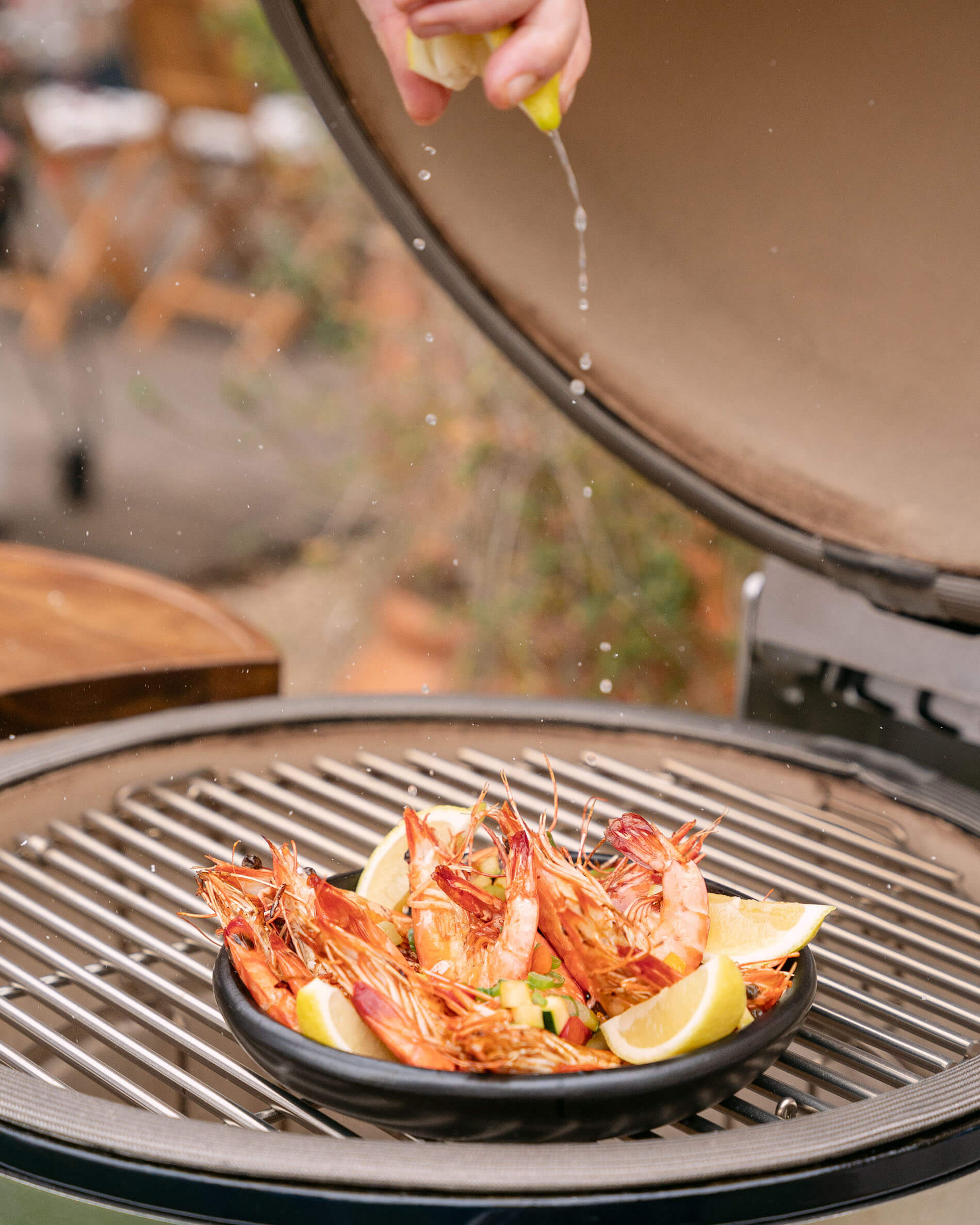 Prato de barro preto Chamba no kamado