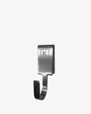 Gancho em aço concebido para pendurar os acessórios do kamado Kokko XL.