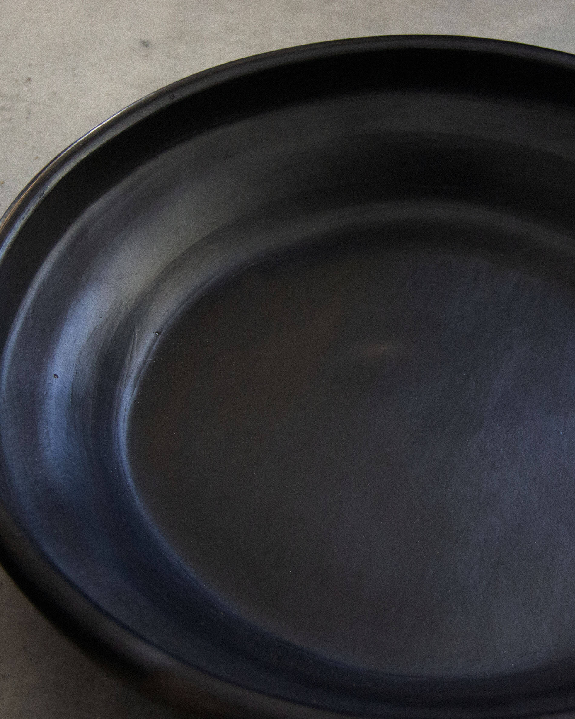 Tajine em barro preto Chamba